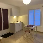 Maisonnette Proche Bord De Loire Апартаменты